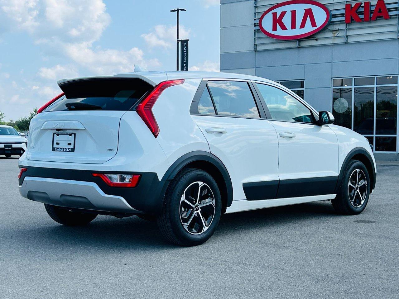 2025 Kia NIRO HEV LX Photo