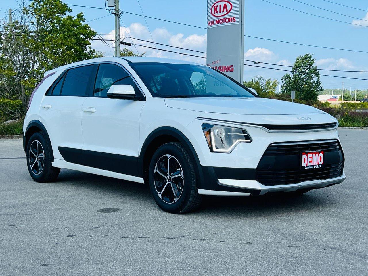 2025 Kia NIRO HEV LX Photo3