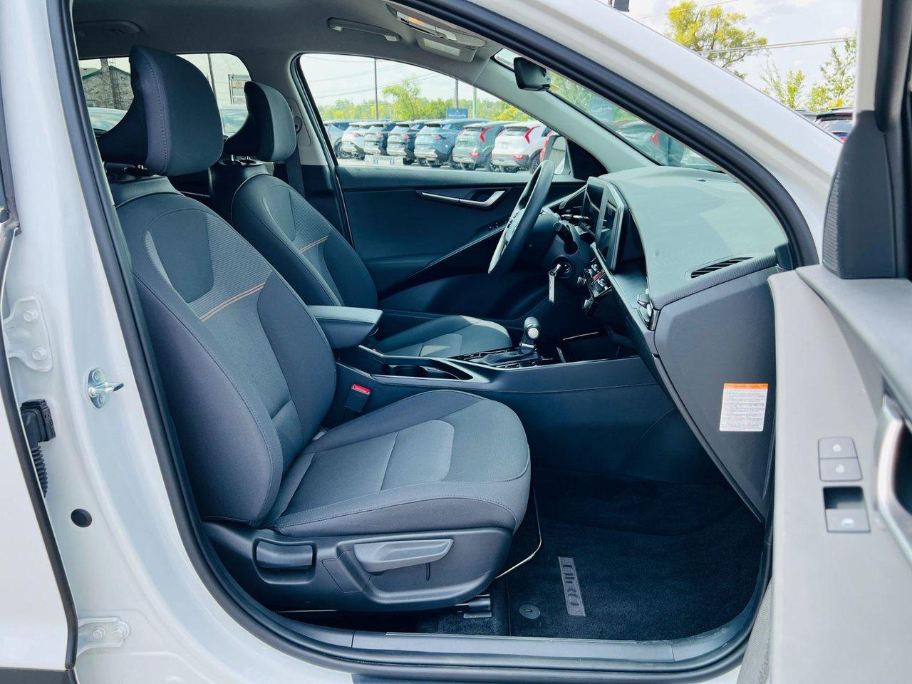 2025 Kia NIRO HEV LX Photo