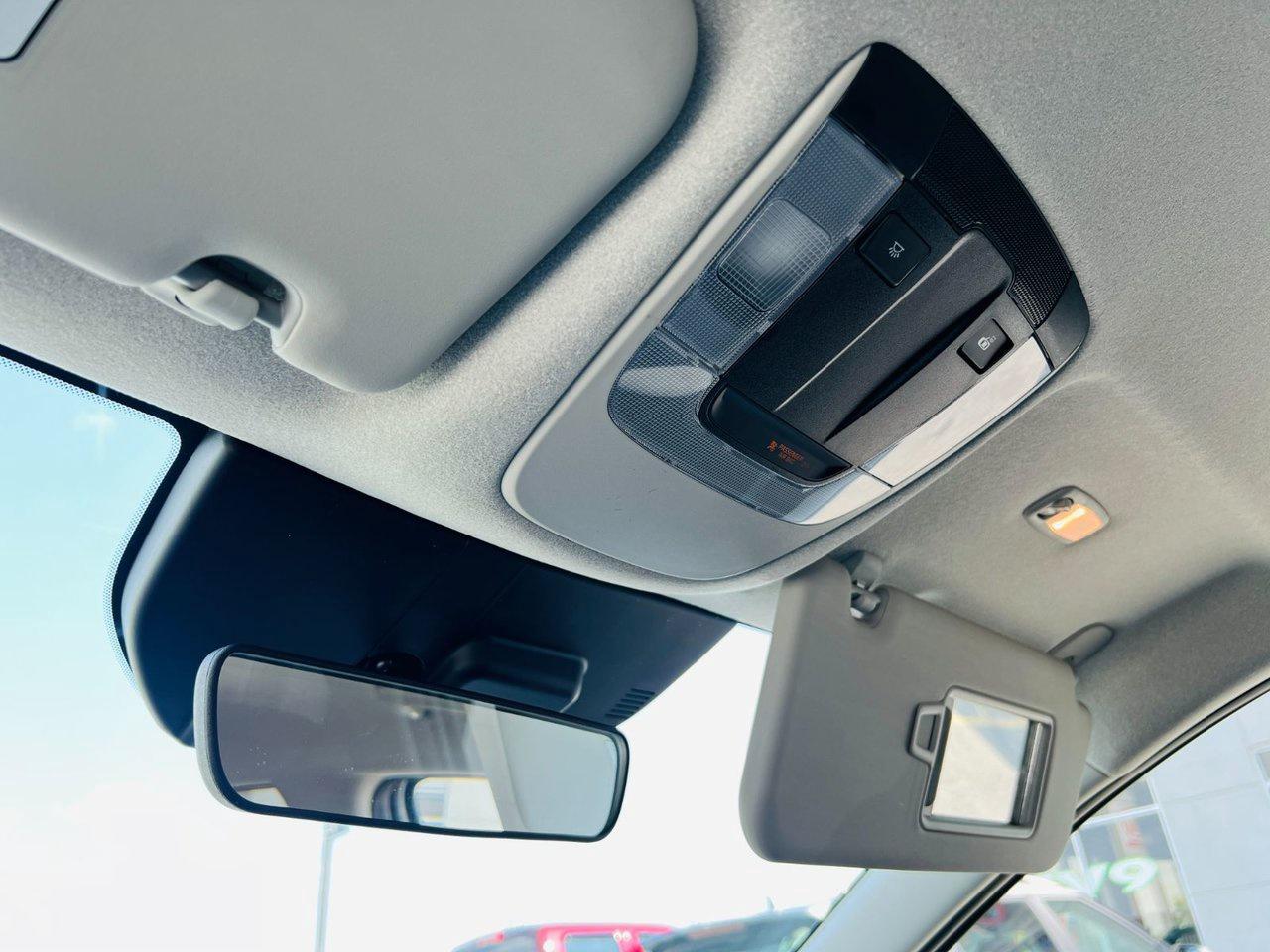 2025 Kia NIRO HEV LX Photo