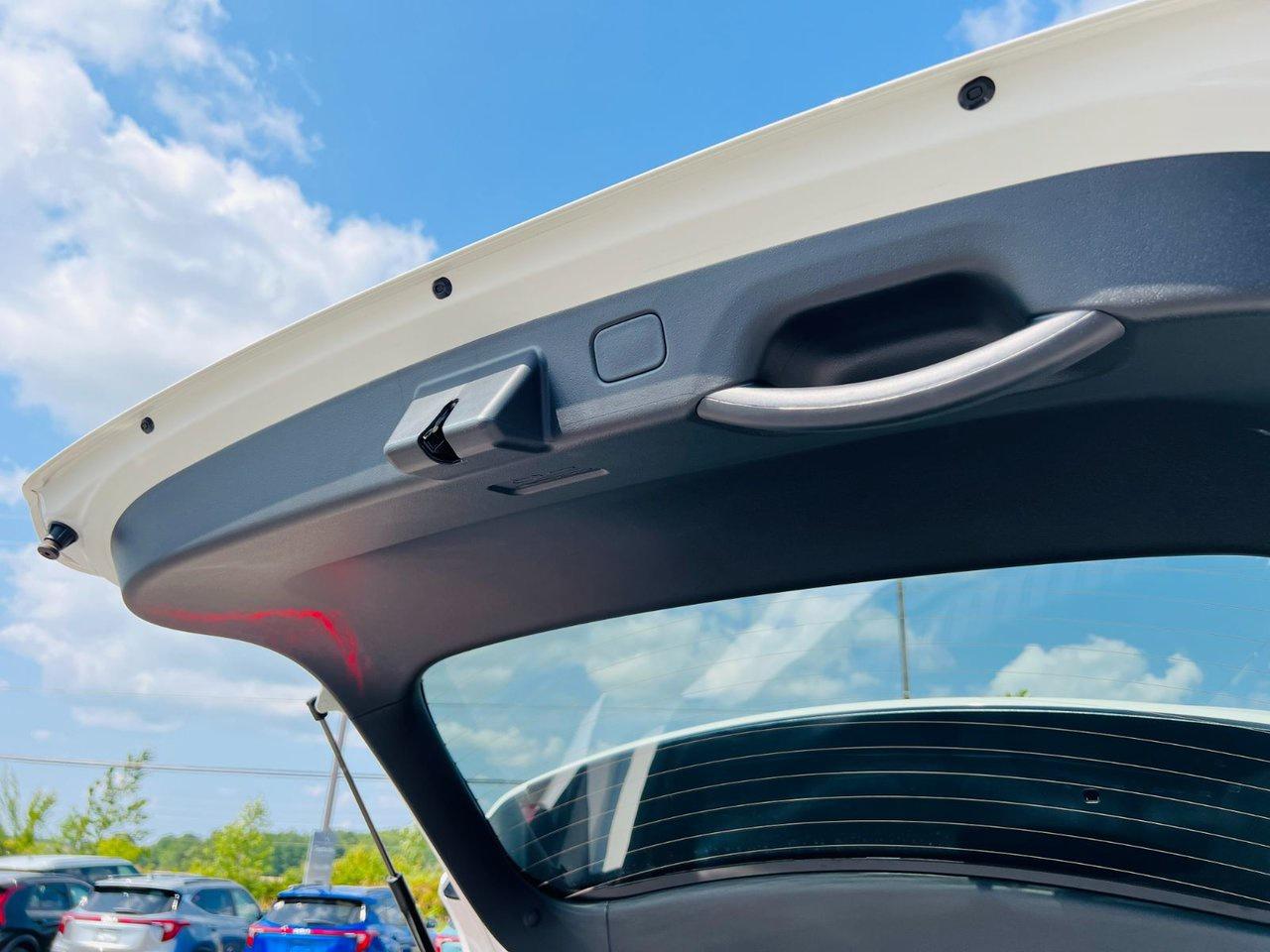 2025 Kia NIRO HEV LX Photo