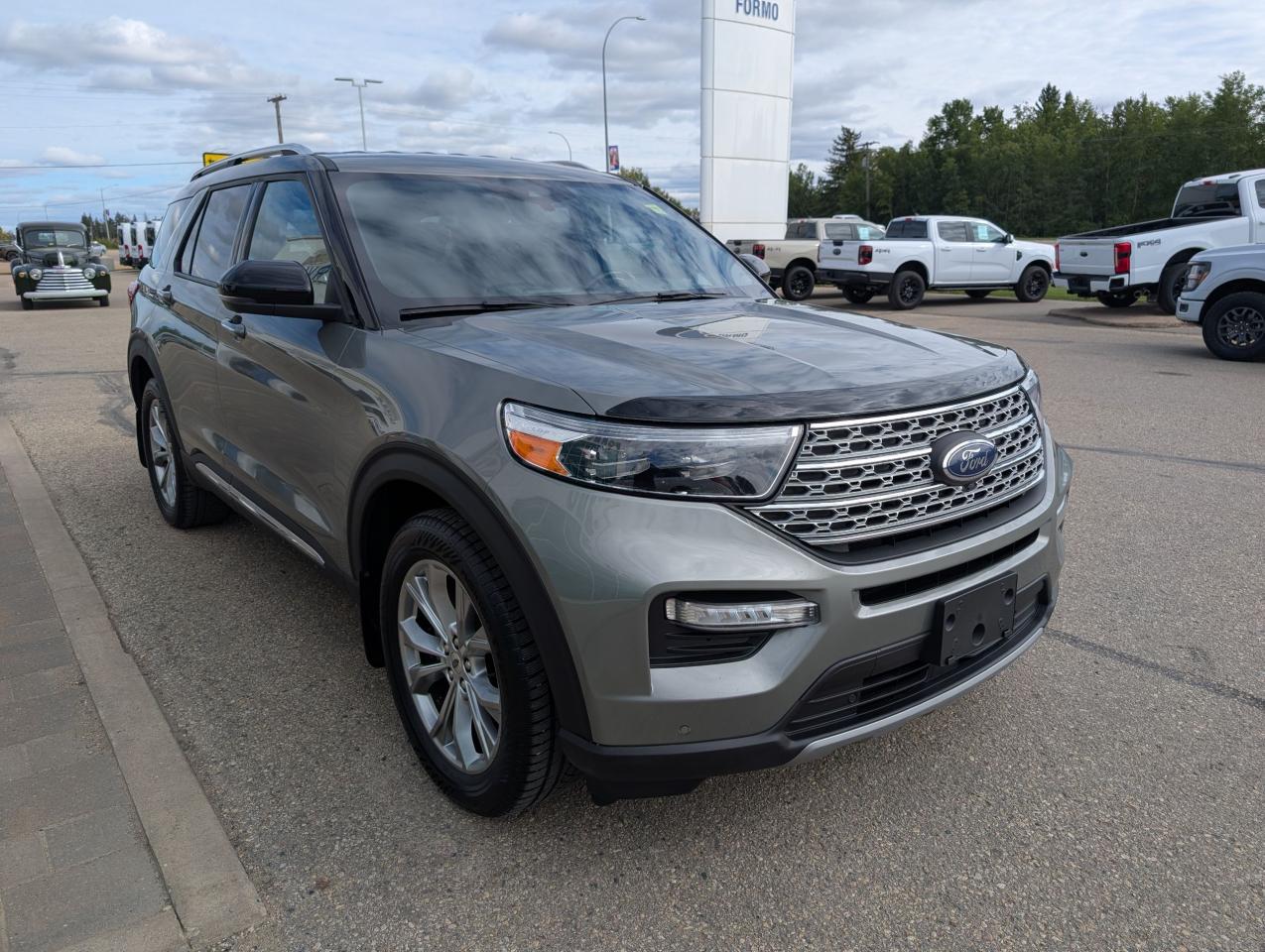 2020 Ford Explorer LIMITED Photo3