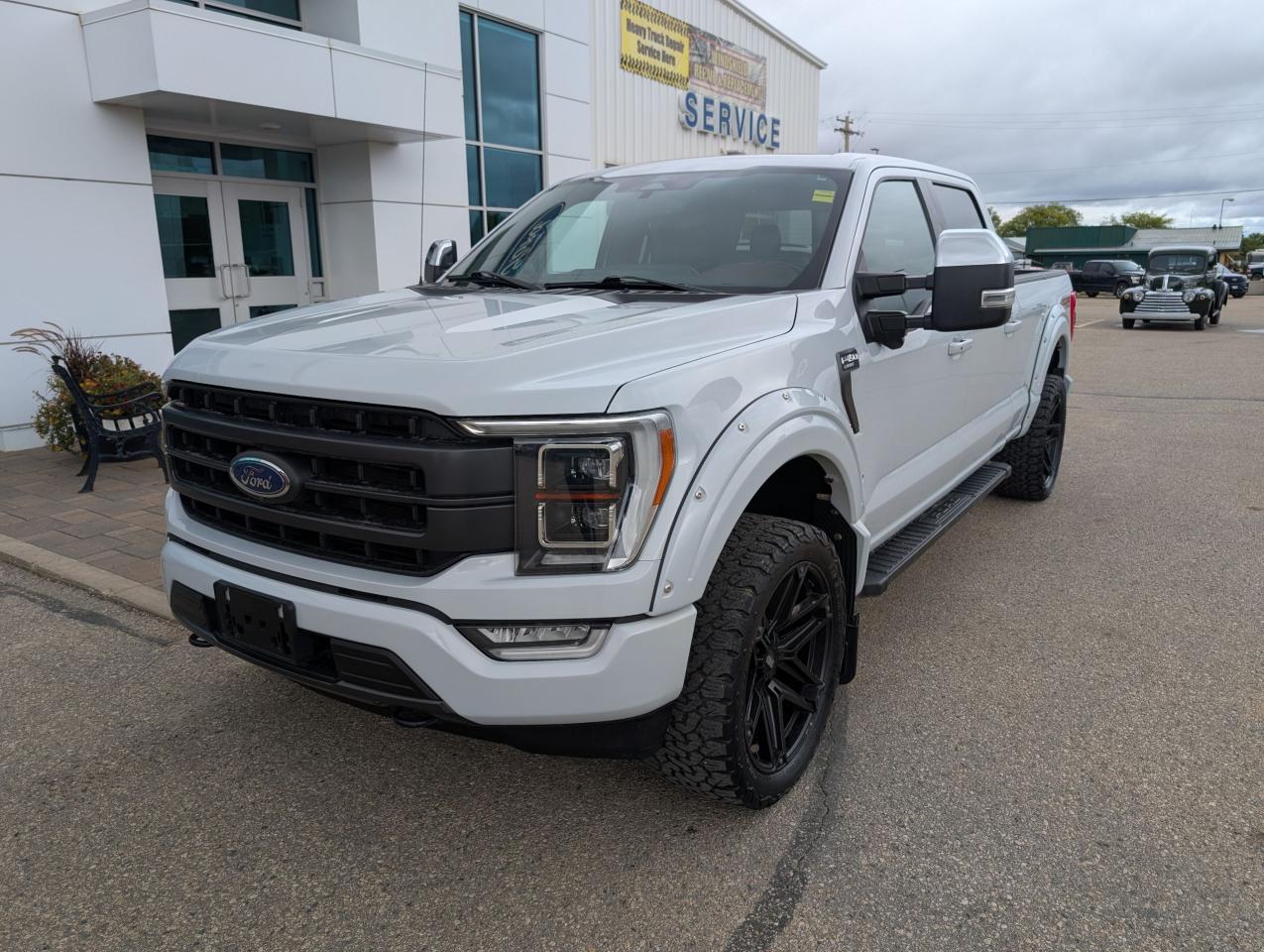 2021 Ford F-150 Lariat Photo1