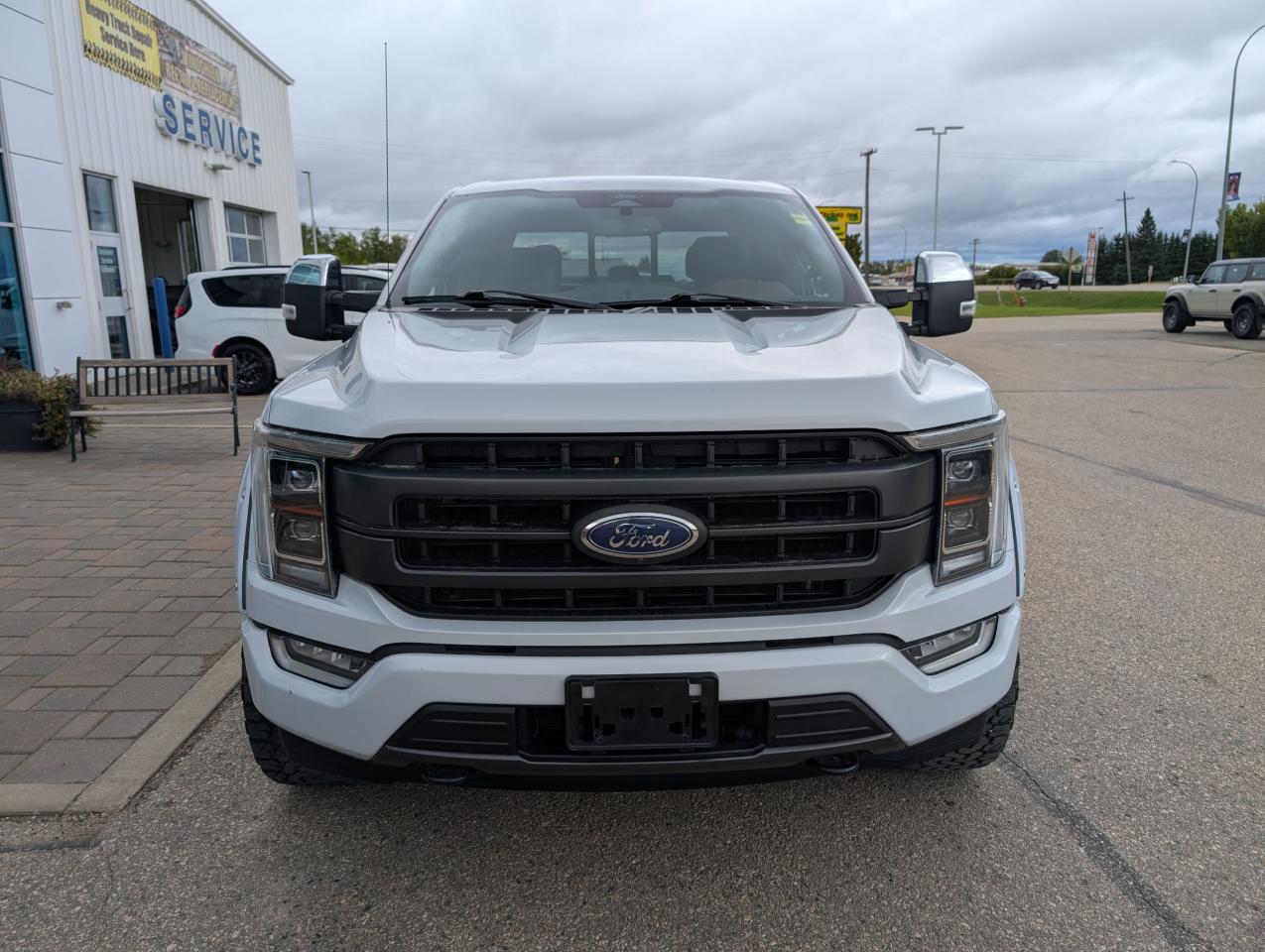 2021 Ford F-150 Lariat Photo2