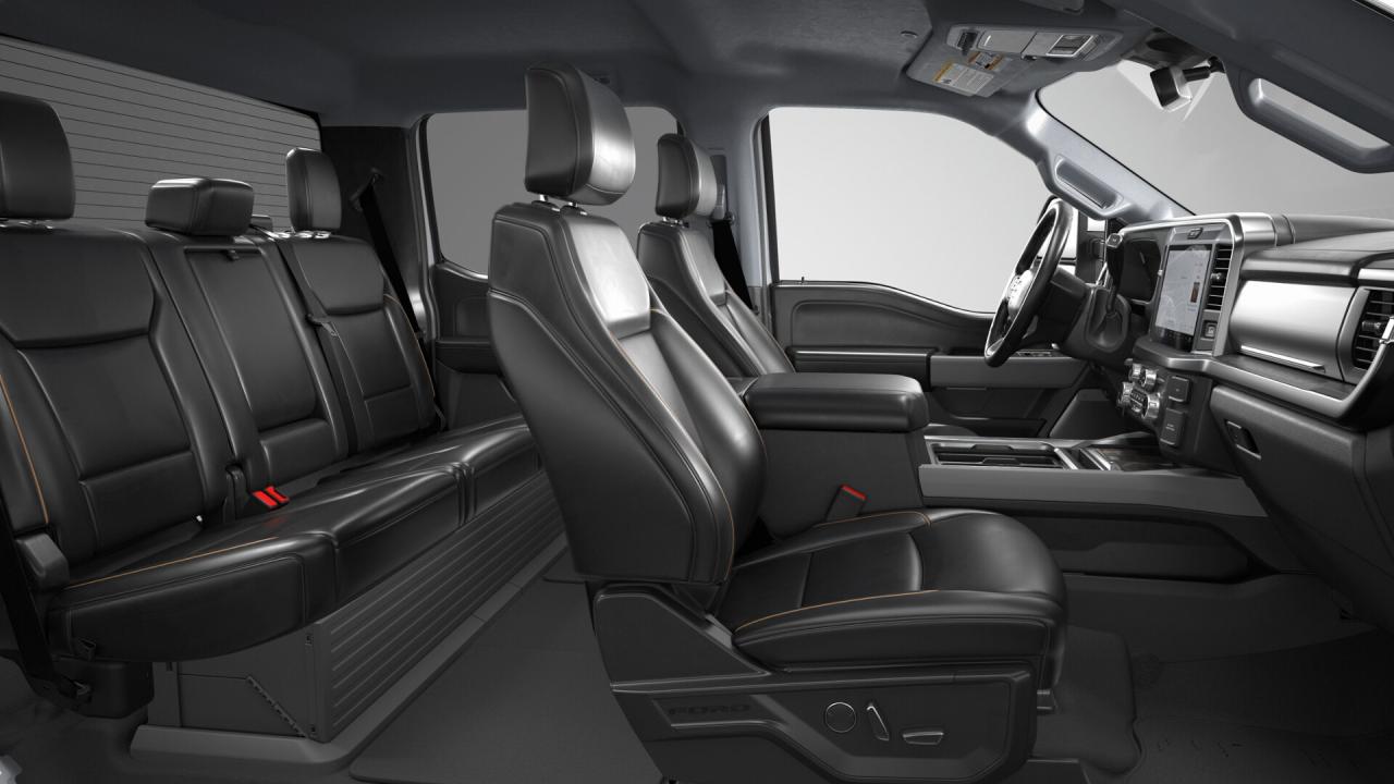 2026 Ford F-350 Super Duty SRW Lariat Photo5