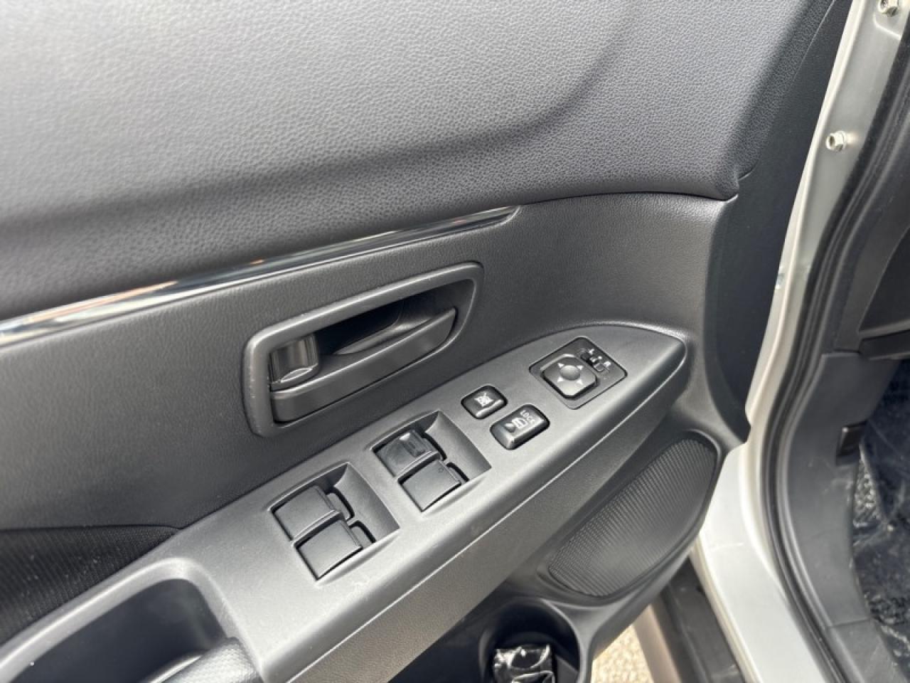 2022 Mitsubishi RVR ES  One Owner & Clean CARFAX Photo