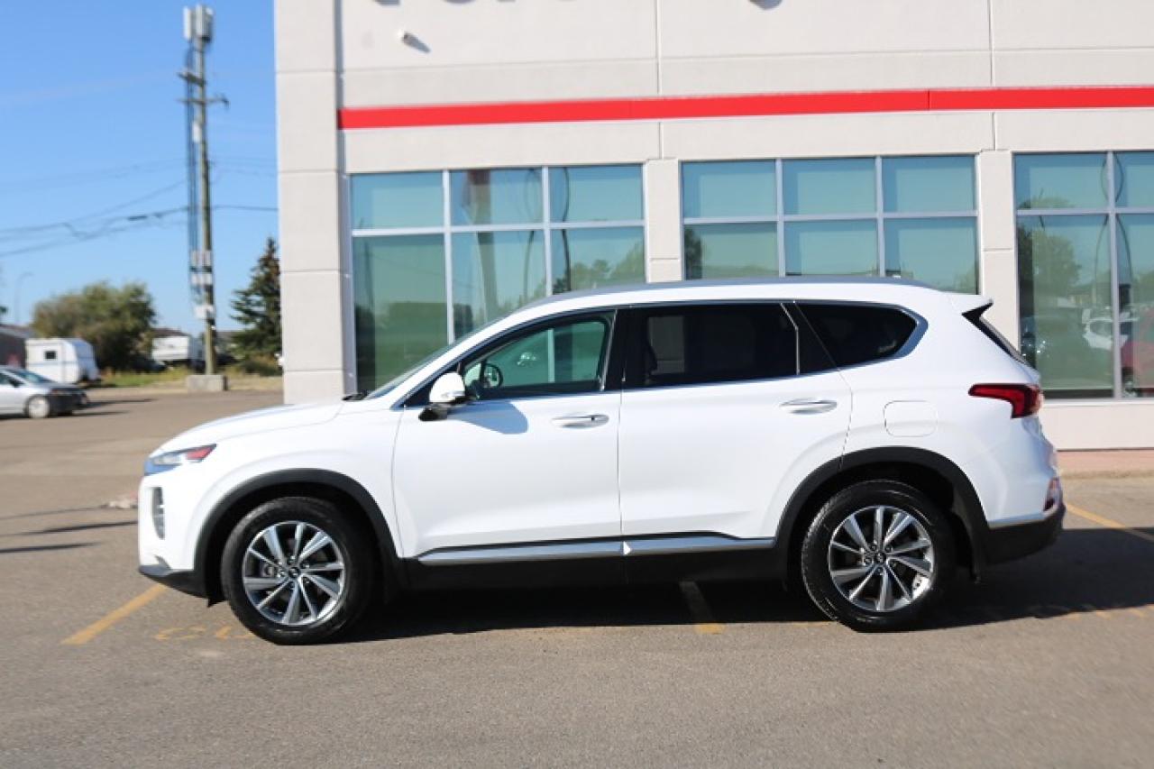2019 Hyundai Santa Fe  Photo1