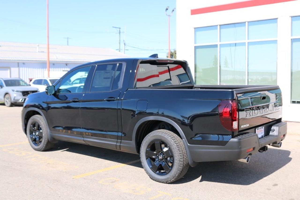 2025 Honda Ridgeline  Photo3