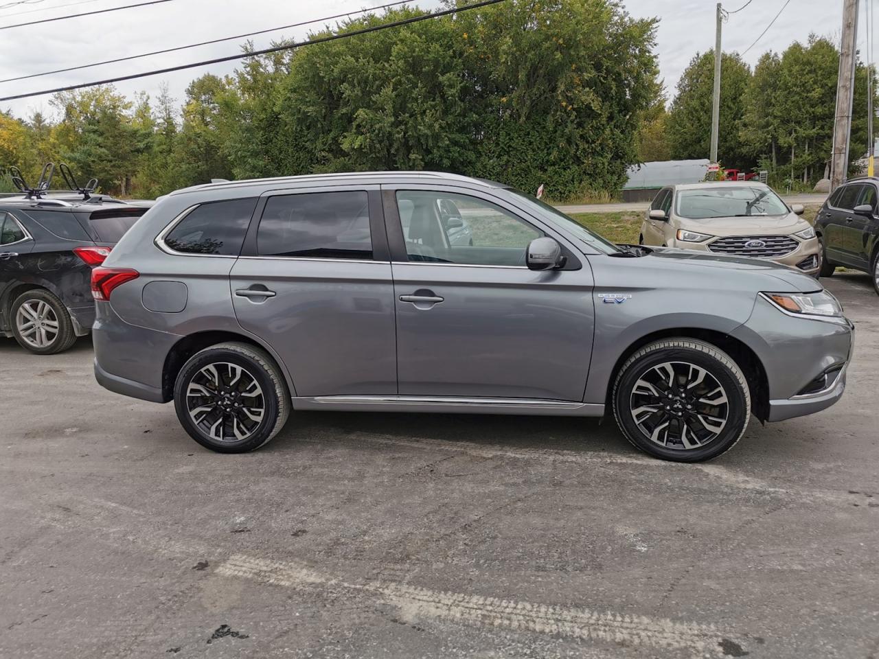 2018 Mitsubishi Outlander Phev SEL - Photo #4