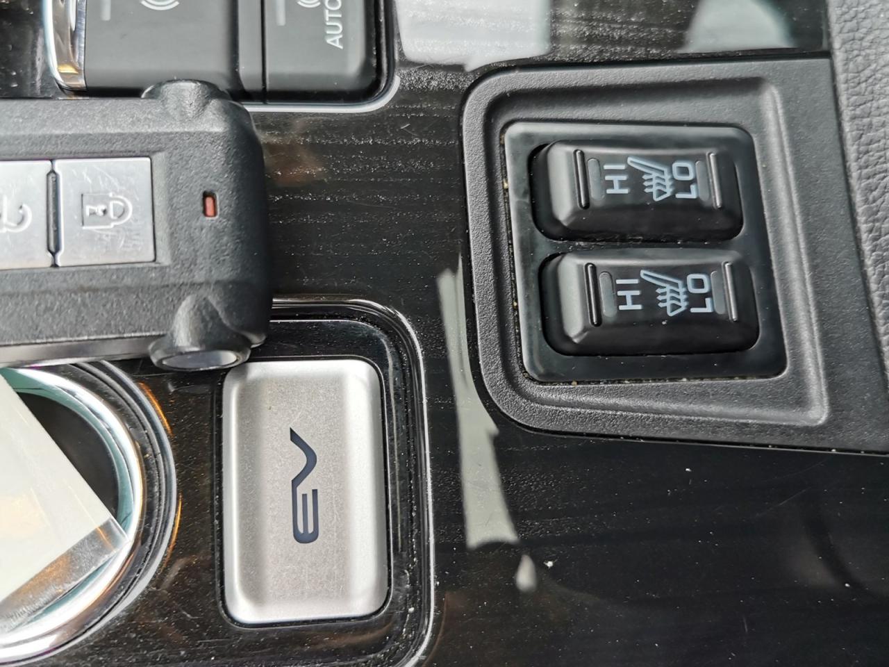 2018 Mitsubishi Outlander Phev SEL - Photo #21