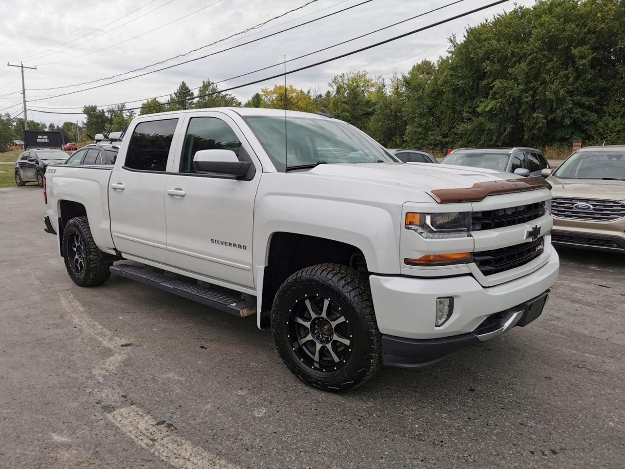 2016 Chevrolet Silverado 1500 LT - Photo #3
