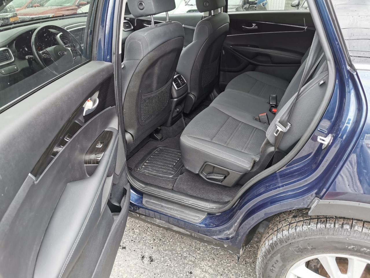 2019 Kia Sorento LX AWD - Photo #20