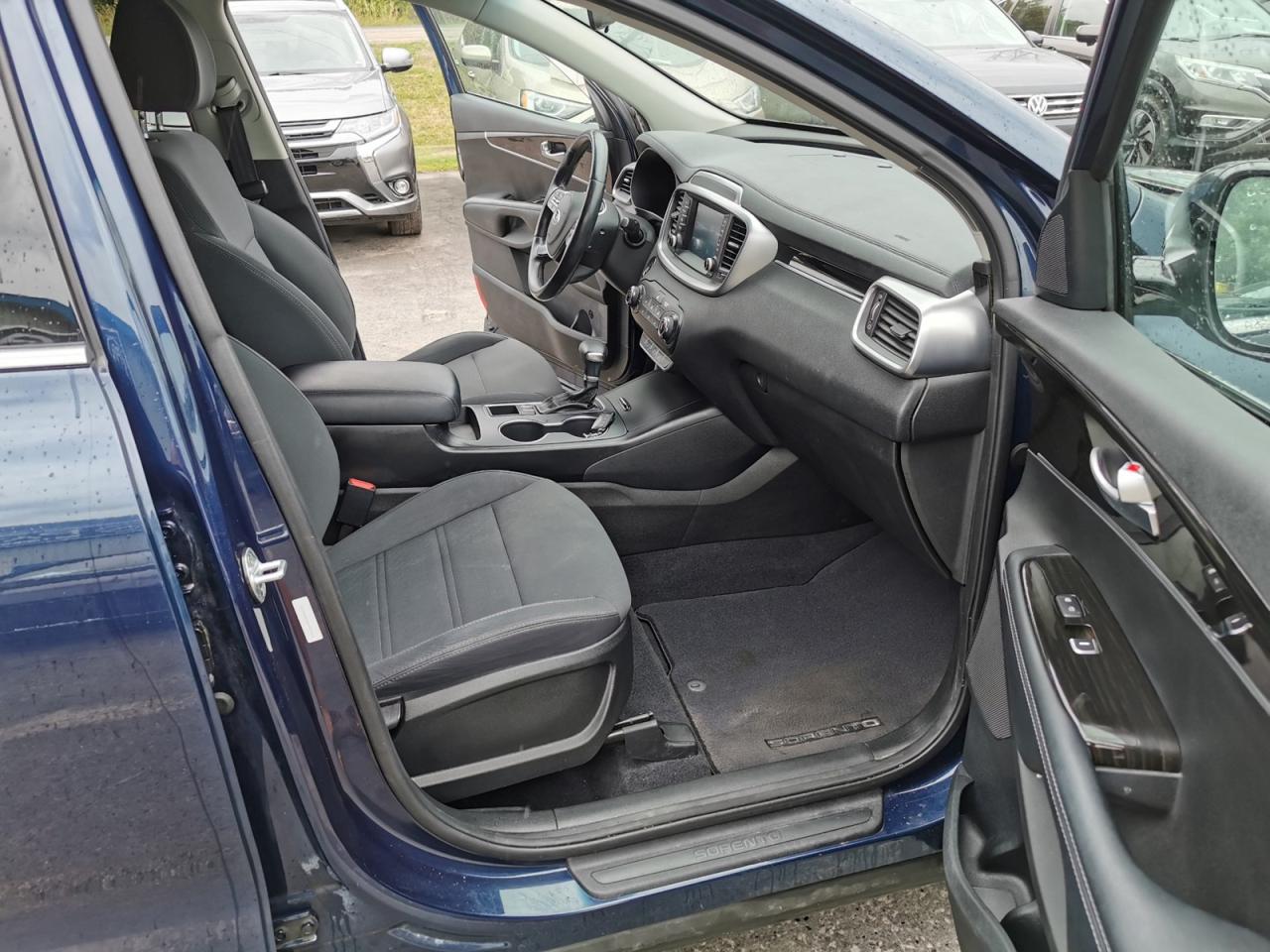 2019 Kia Sorento LX AWD - Photo #23