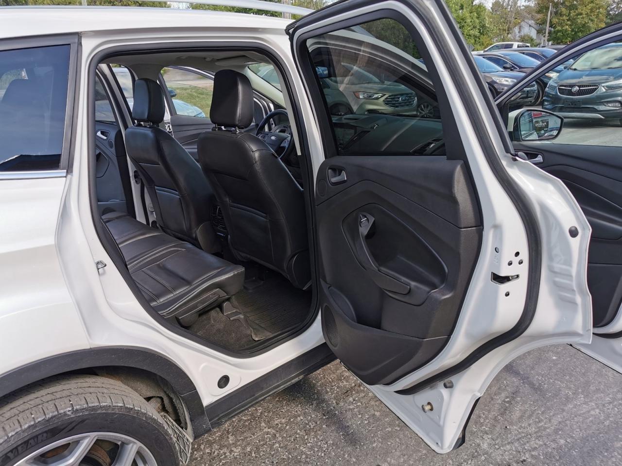2018 Ford Escape Titanium - Photo #27