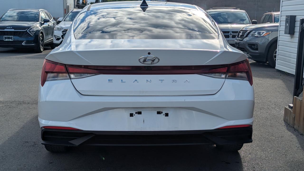 2021 Hyundai Elantra Preferred IVT - Photo #4