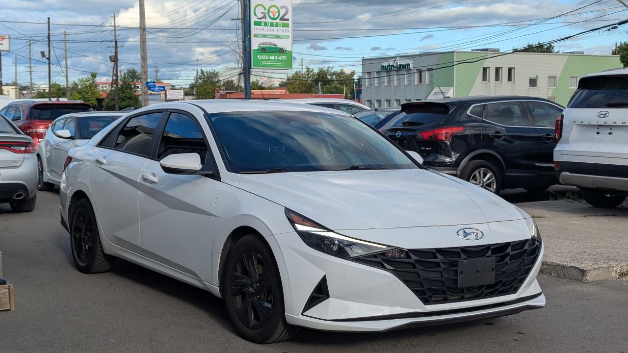 2021 Hyundai Elantra Preferred IVT - Photo #3