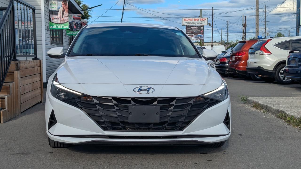 2021 Hyundai Elantra Preferred IVT - Photo #2