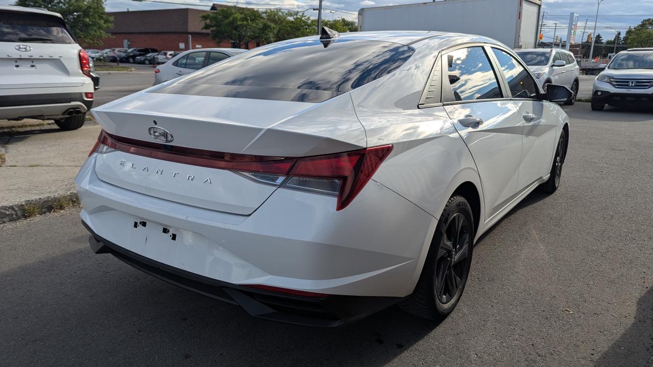 2021 Hyundai Elantra Preferred IVT - Photo #5