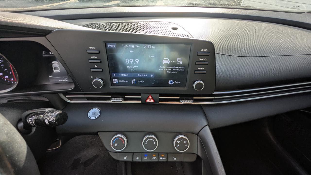 2021 Hyundai Elantra Preferred IVT - Photo #15
