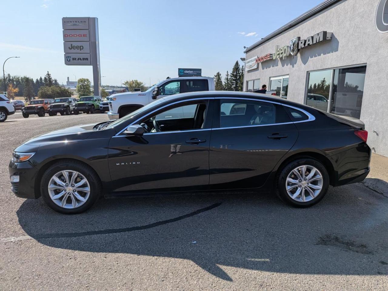 2023 Chevrolet Malibu 4DR SDN 1LT Photo3