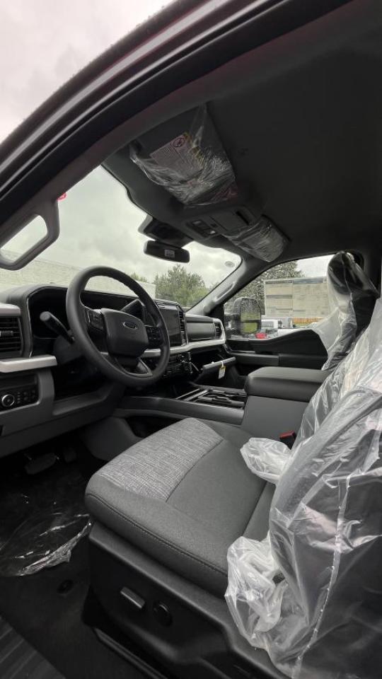 2026 Ford F-250 Super Duty SRW XLT Photo2