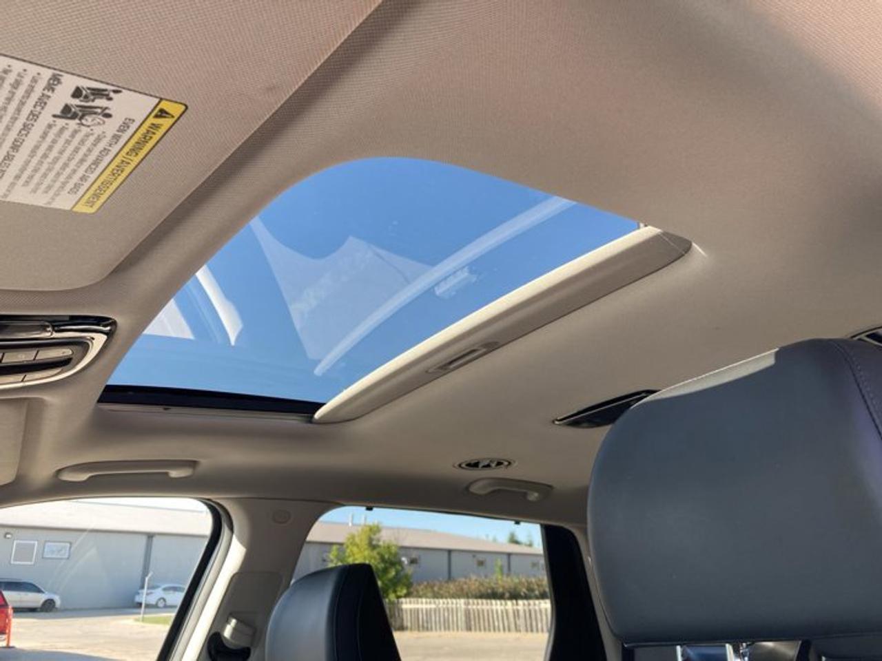 2023 Hyundai PALISADE Urban 8-Passenger AWD | Leather Seats | No accidents Photo