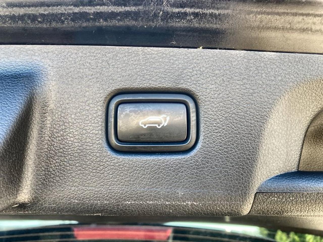 2023 Hyundai PALISADE Urban 8-Passenger AWD | Leather Seats | No accidents Photo