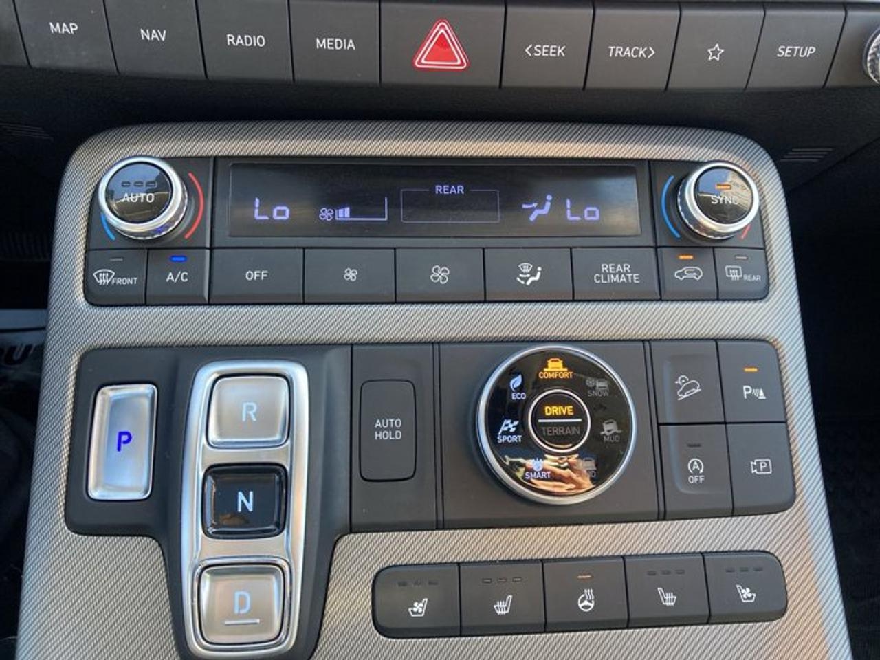 2023 Hyundai PALISADE Urban 8-Passenger AWD | Leather Seats | No accidents Photo