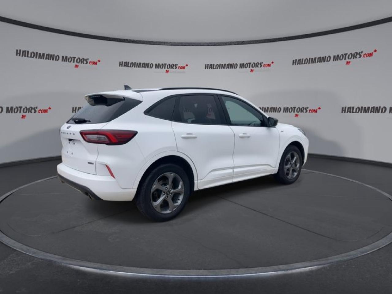 2023 Ford Escape ST-Line AWD Photo