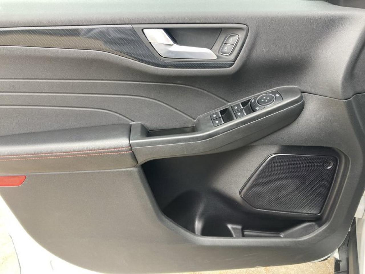 2023 Ford Escape ST-Line AWD Photo