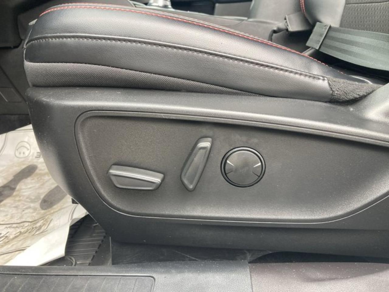 2023 Ford Escape ST-Line AWD Photo