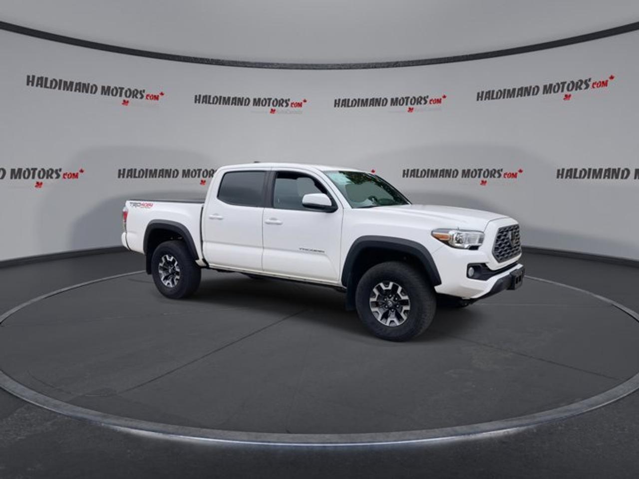 2023 Toyota Tacoma TRD Off Road Double Cab 4x4 | No accidents Photo2