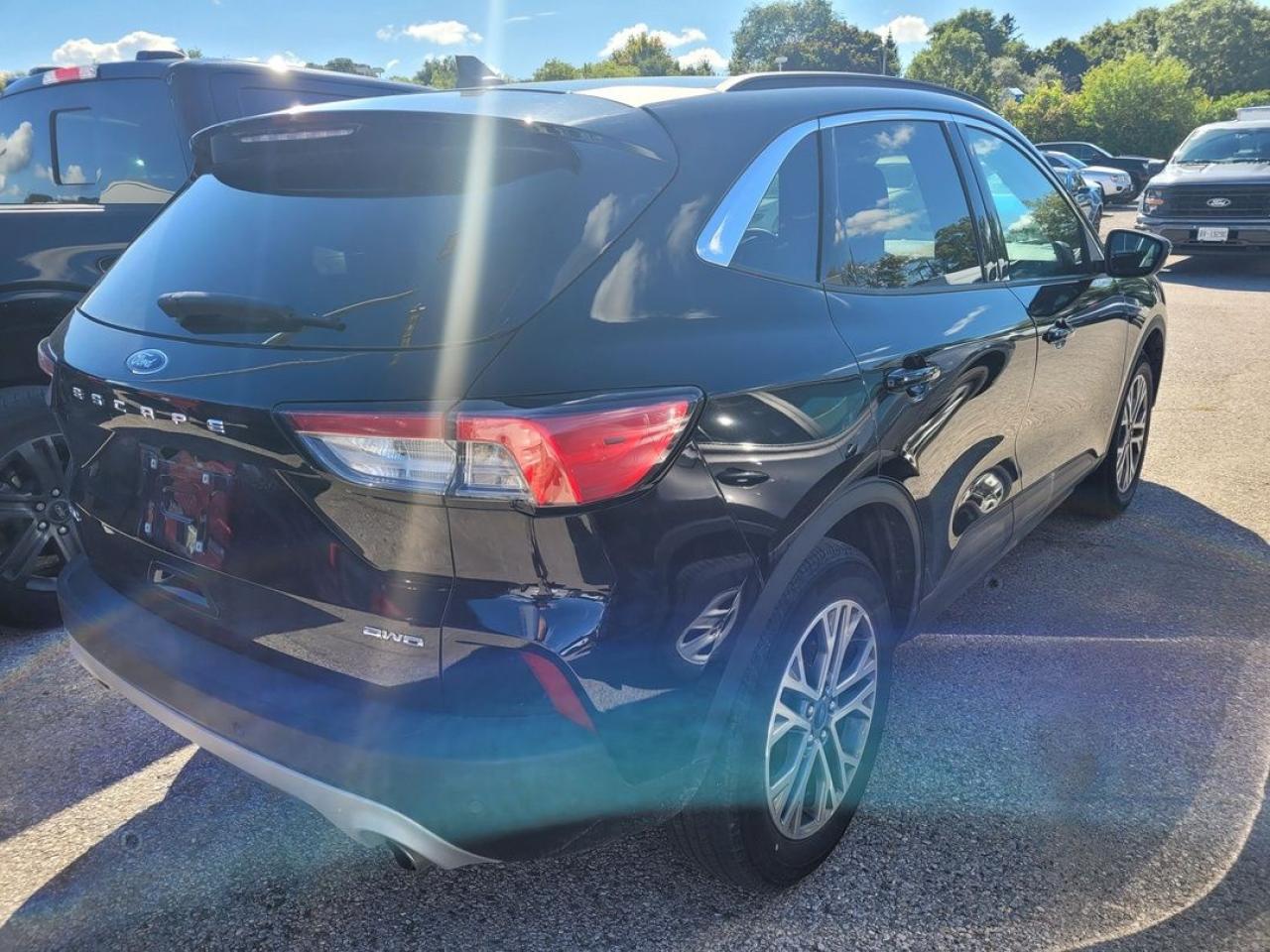 2021 Ford Escape SEL Photo9