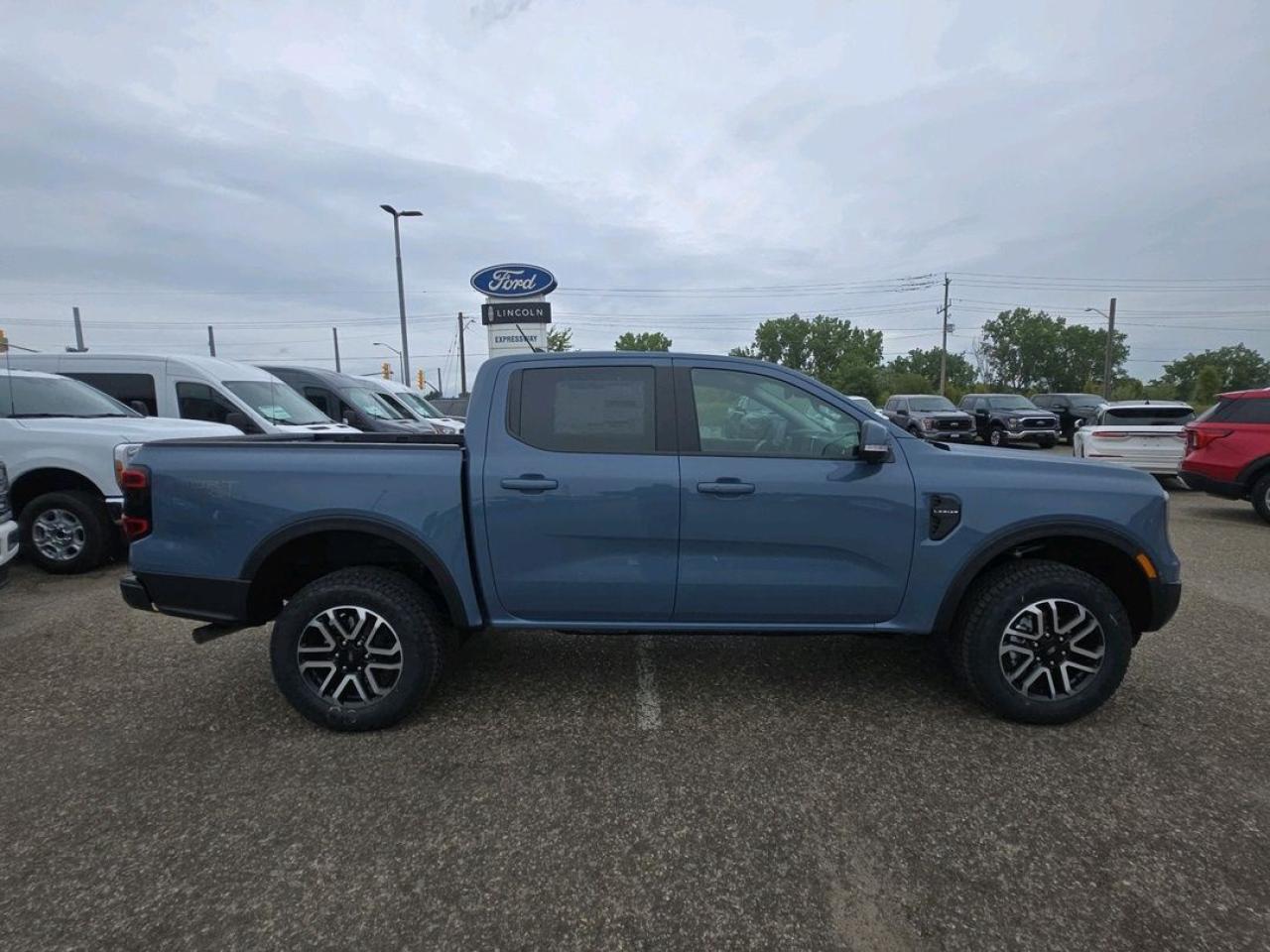 2025 Ford Ranger Lariat Photo