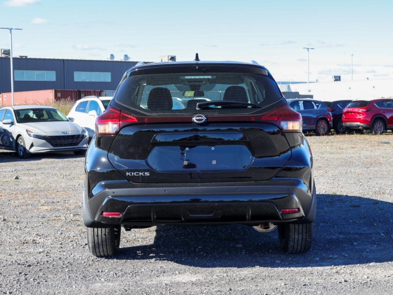 2025 Nissan Kicks Play SV  - Heated Seats -  Apple CarPlay Photo