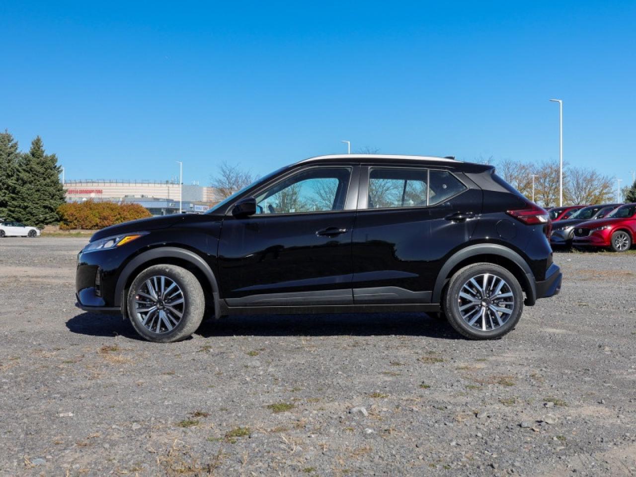 2025 Nissan Kicks Play SV  - Heated Seats -  Apple CarPlay Photo