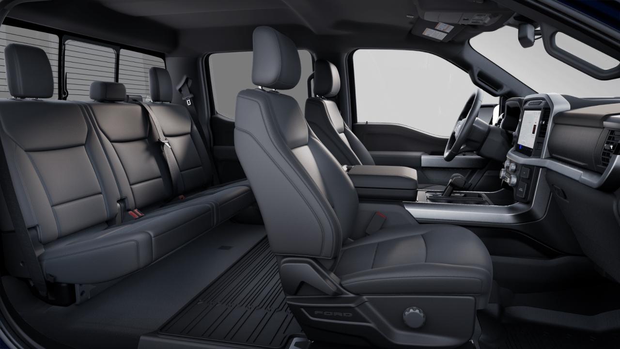 2025 Ford F-150 XLT Photo5