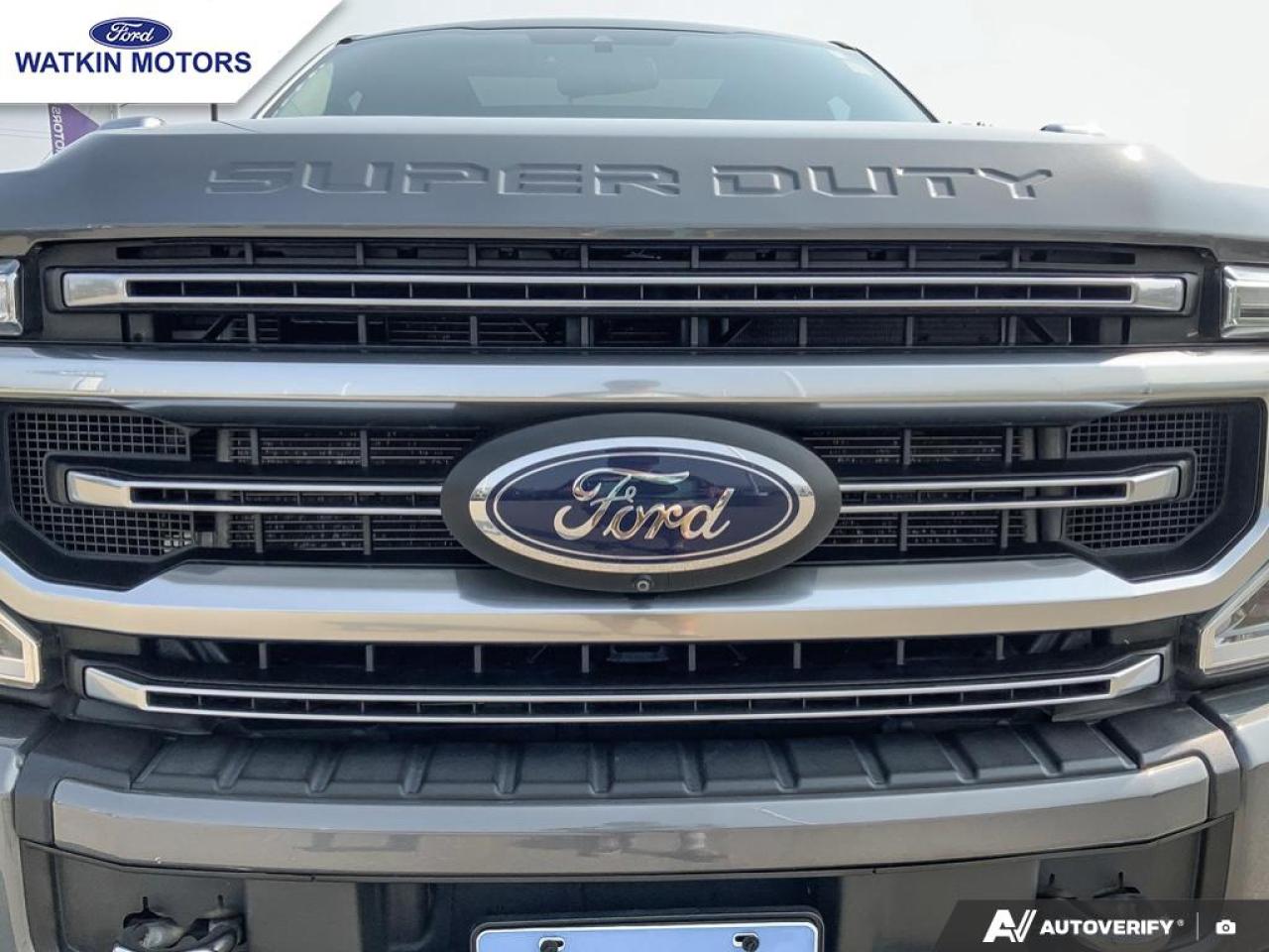 2022 Ford F-350 SUPERCREW 4X4 PLATINUM TREMOR Photo11