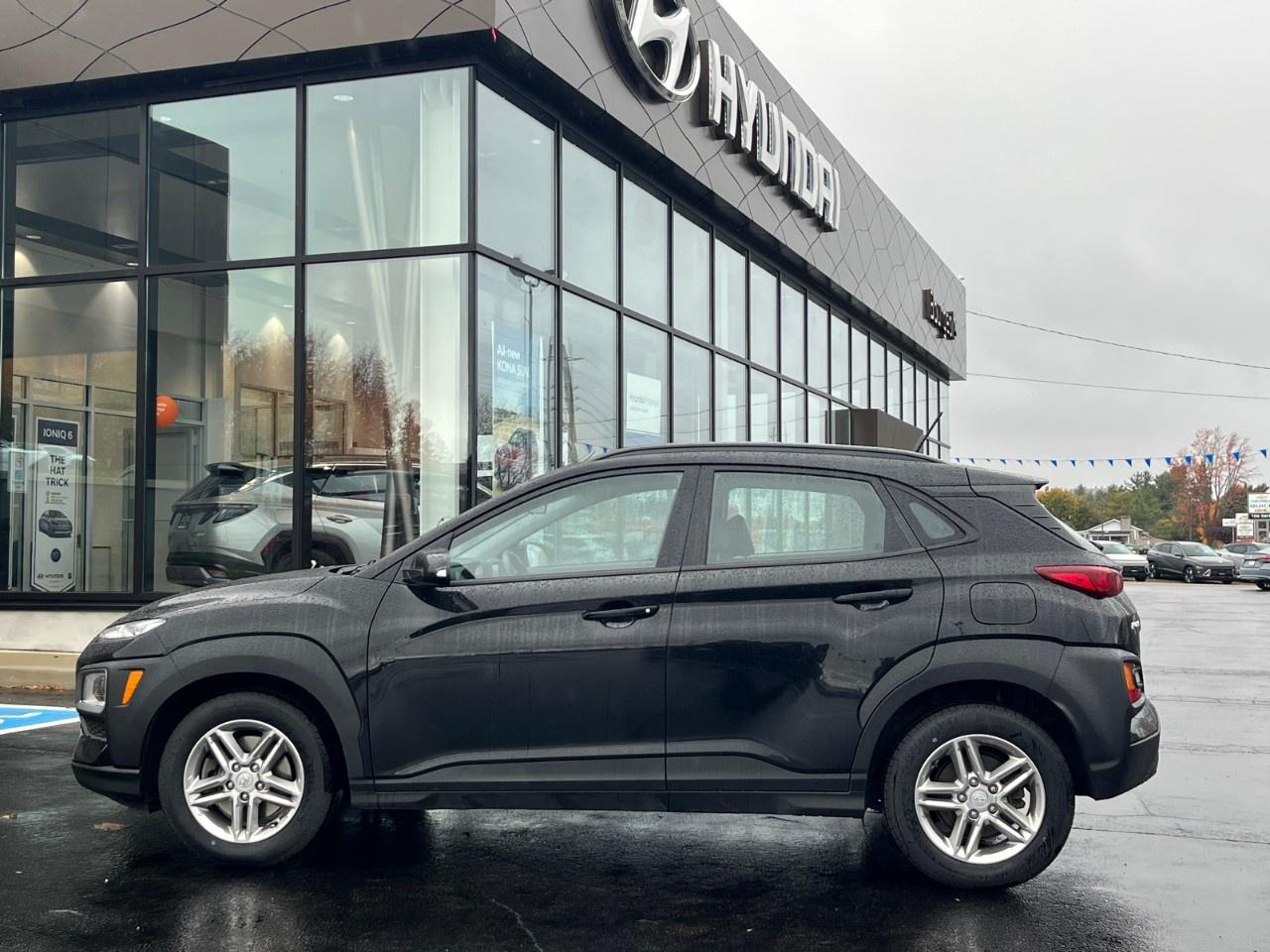 2021 Hyundai KONA 2.0L Essential AWD Photo2