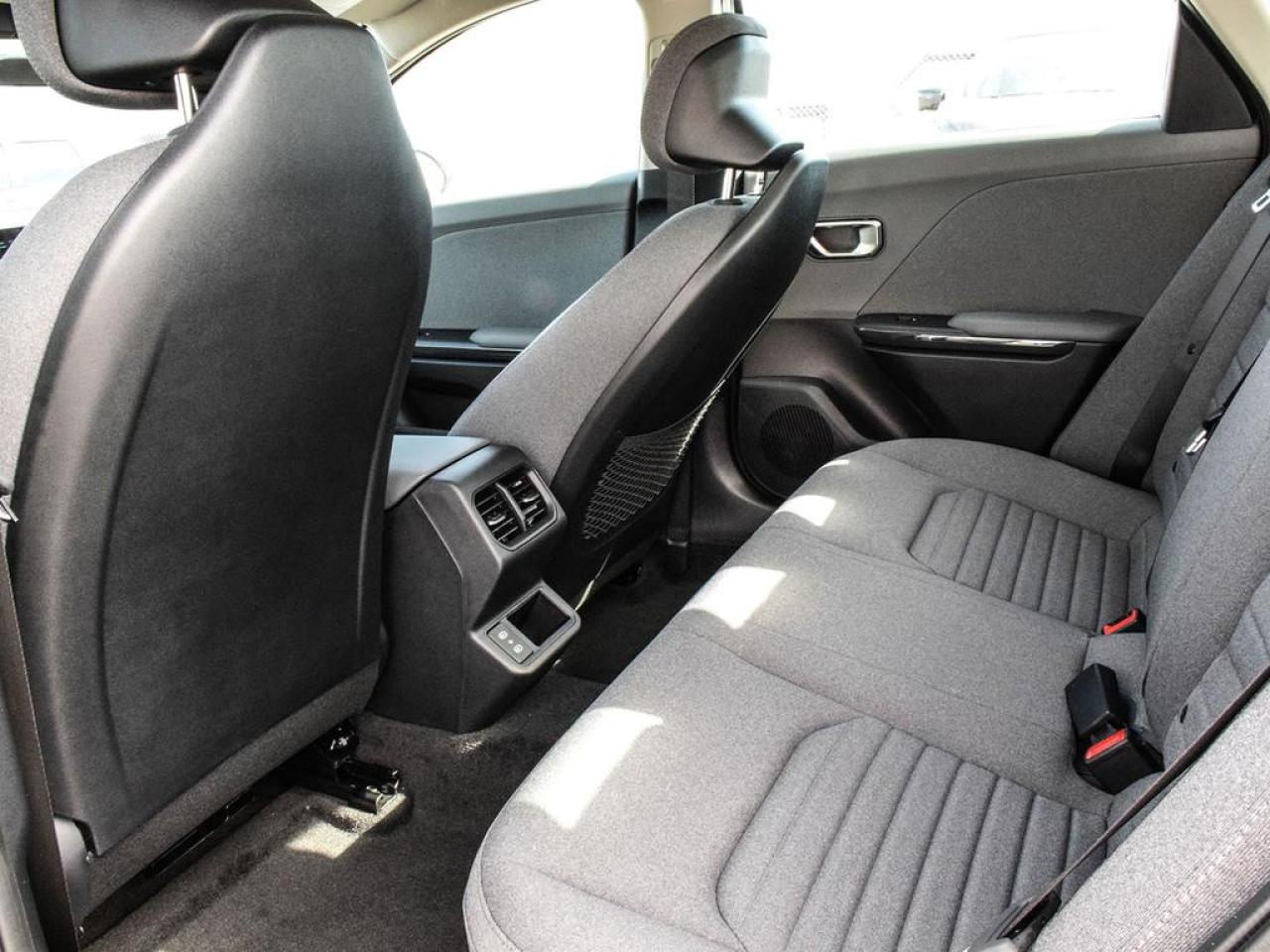 2025 Kia K4 EX Photo