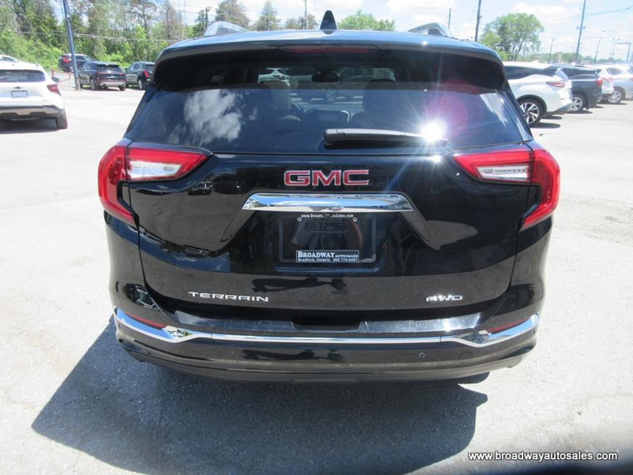 2024 GMC Terrain ALL-WHEEL DRIVE DENALI-VERSION 5 PASSENGER 1.5L - TURBO.. NAVIGATION.. PANORAMIC SUNROOF.. LEATHER.. HEATED SEATS & WHEEL.. POWER TAILGATE.. Photo