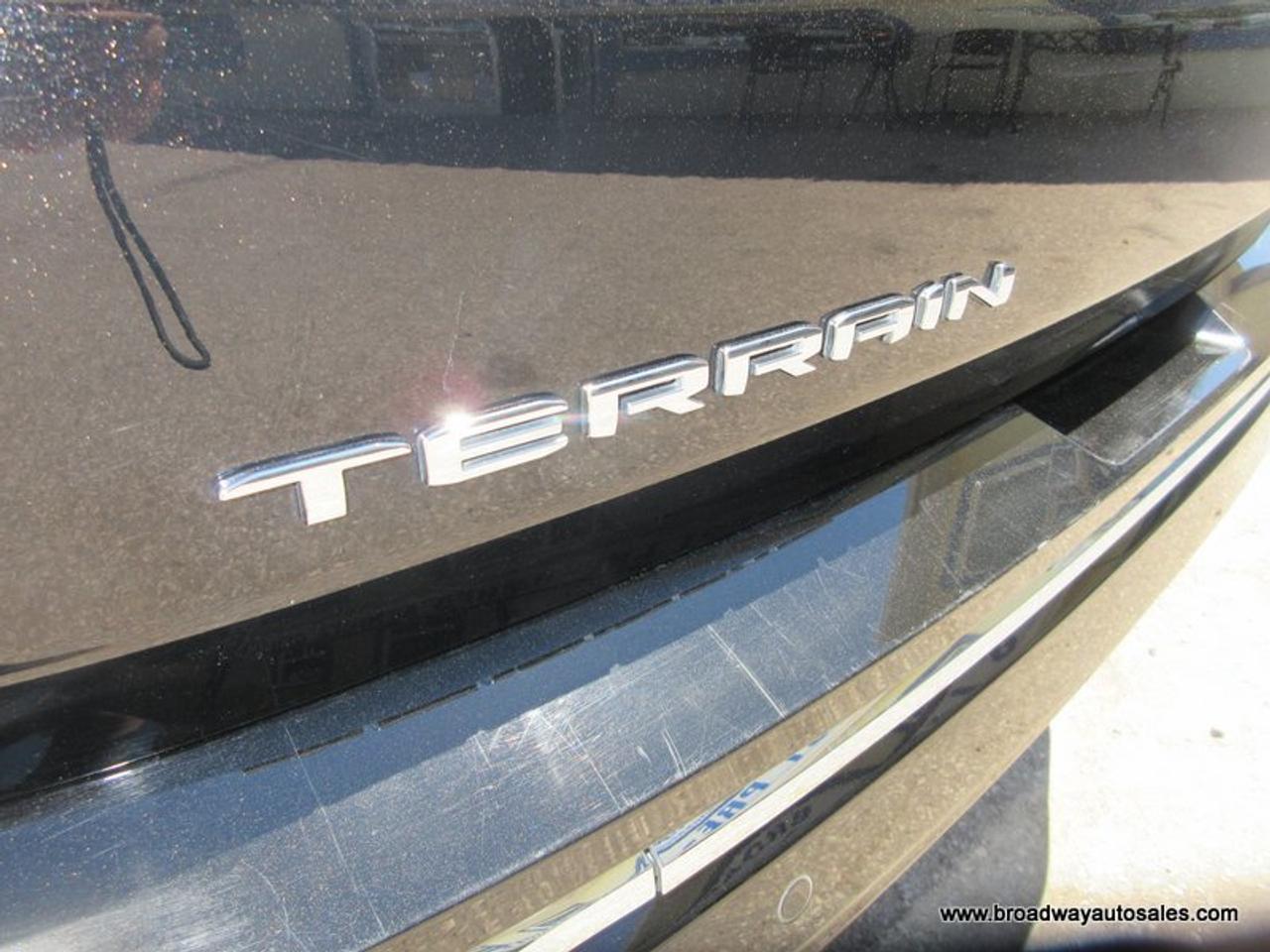 2024 GMC Terrain ALL-WHEEL DRIVE DENALI-VERSION 5 PASSENGER 1.5L - TURBO.. NAVIGATION.. PANORAMIC SUNROOF.. LEATHER.. HEATED SEATS & WHEEL.. POWER TAILGATE.. Photo