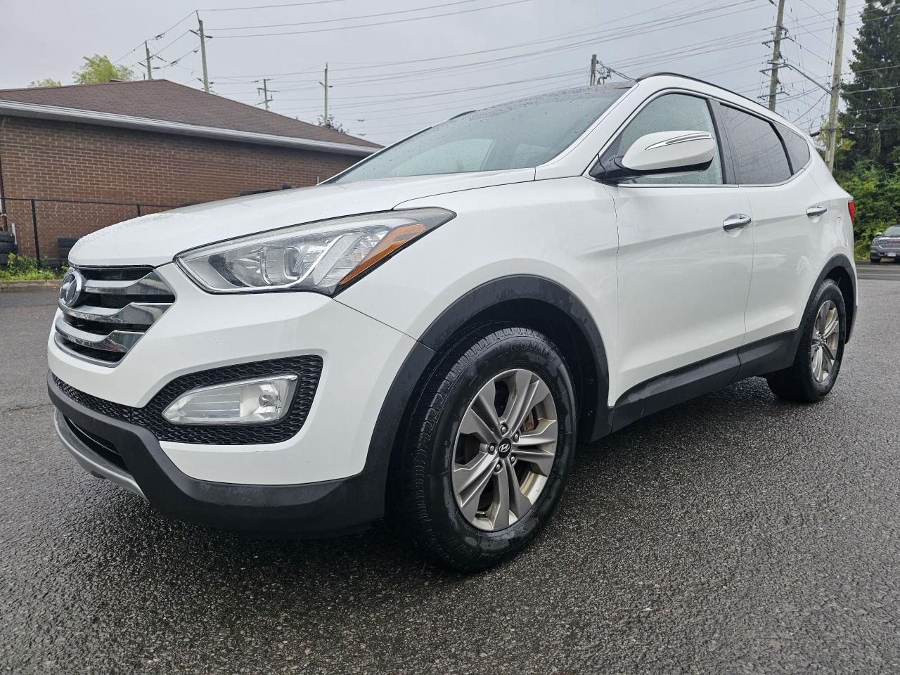 Used 2015 Hyundai Santa Fe Sport AWD 4dr 2.4L Luxury, Panoramic Sunroof, 130 KM for sale in Ottawa, ON