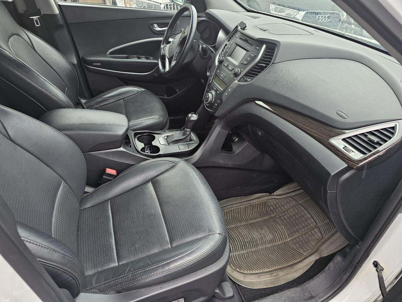 2015 Hyundai Santa Fe Sport AWD 4dr 2.4L Luxury, Panoramic Sunroof, 130 KM - Photo #7