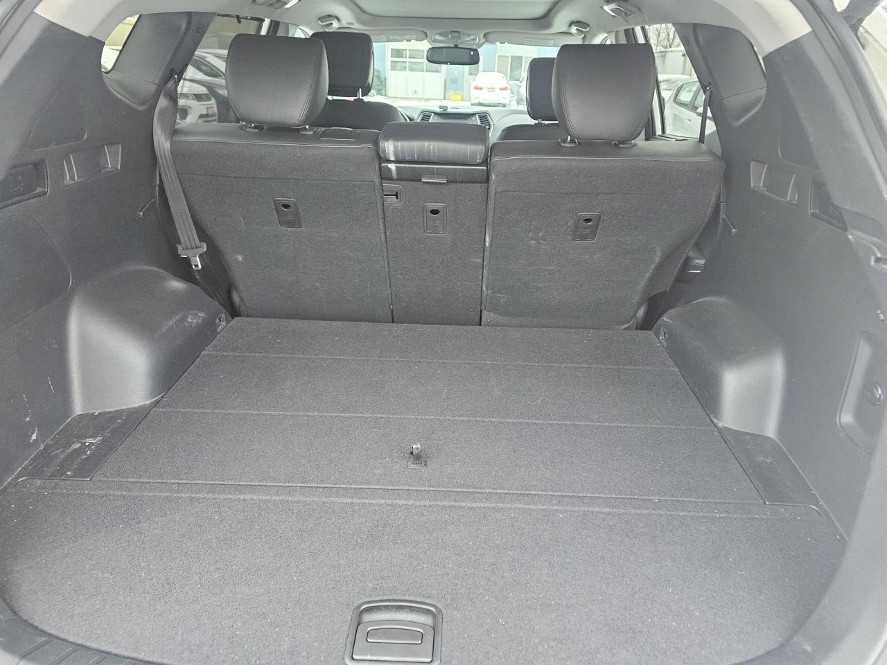 2015 Hyundai Santa Fe Sport AWD 4dr 2.4L Luxury, Panoramic Sunroof, 130 KM Photo