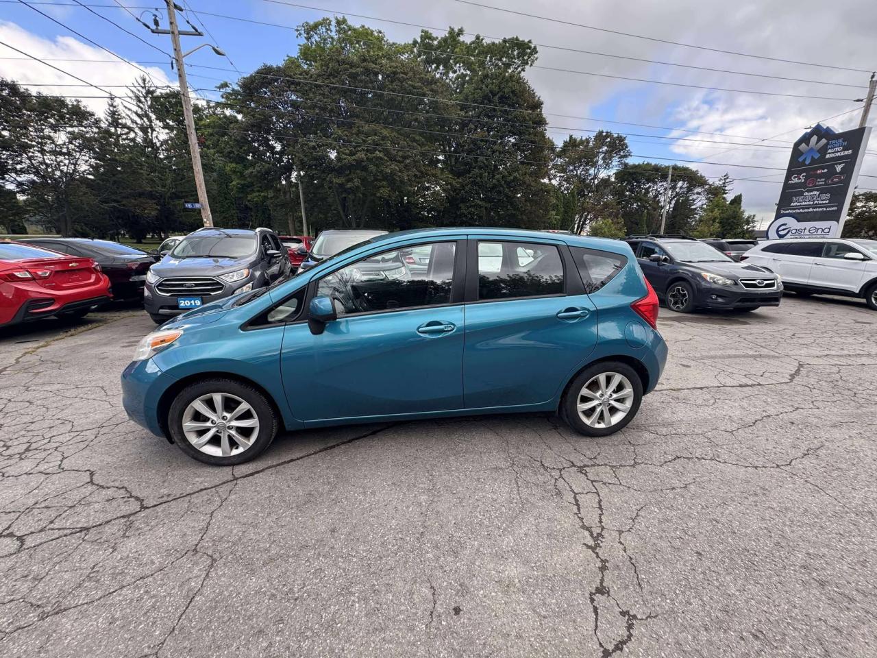 2014 Nissan Versa Note SL - Photo #4