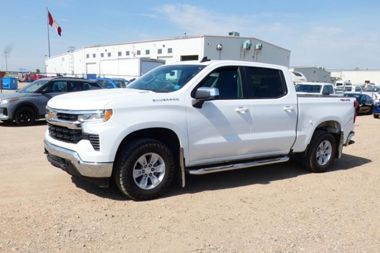 2024 Chevrolet Silverado 1500 LT Turbomax w/Htd cloth, NAV ready, BUC - Photo #2