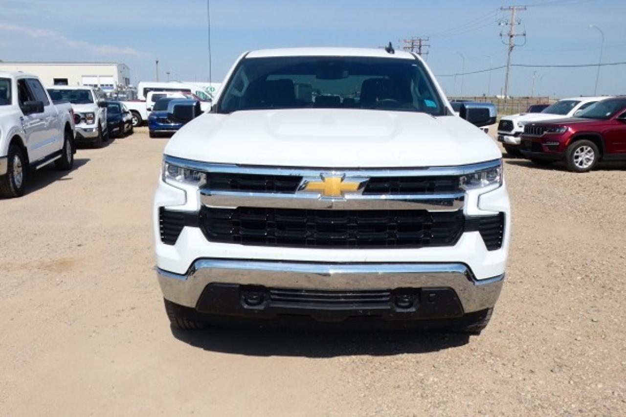2024 Chevrolet Silverado 1500 LT Turbomax w/Htd cloth, NAV ready, BUC - Photo #3