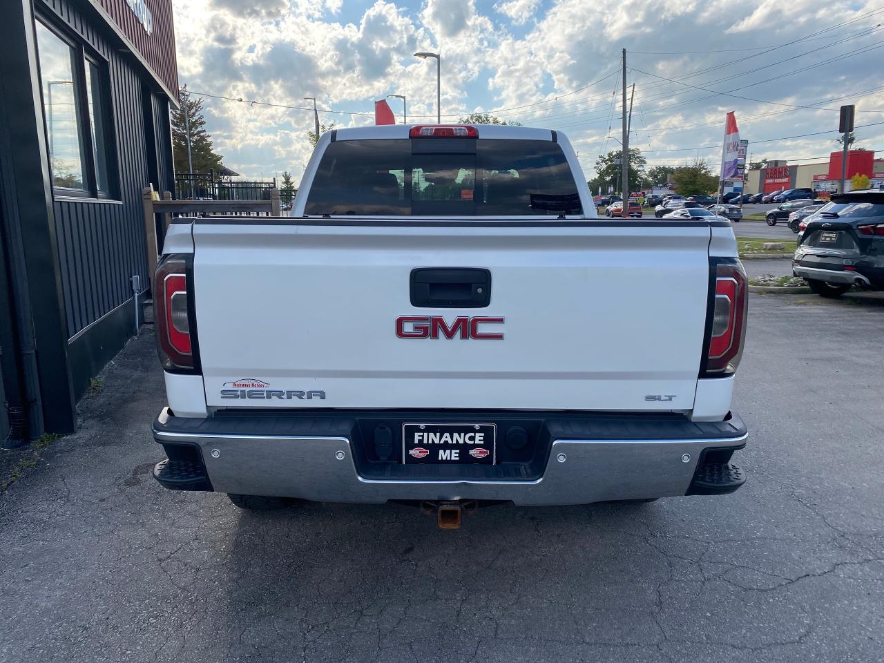 2017 GMC Sierra 1500 4WD CREW CAB 143.5" SLT - Photo #12