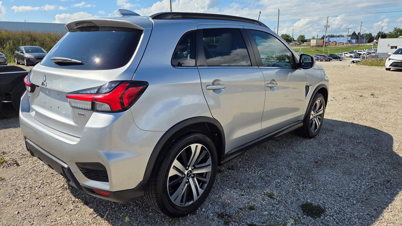 2021 Mitsubishi RVR SE - Photo #5